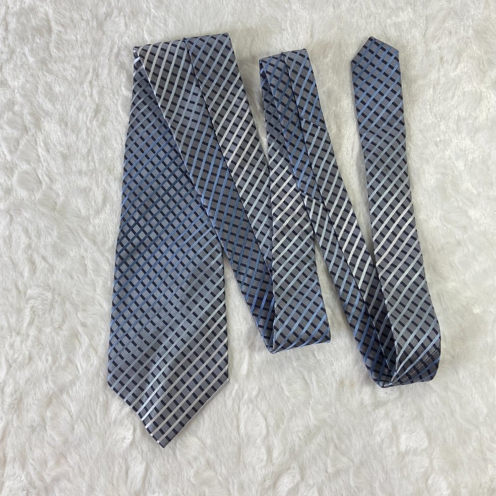 Kenneth Cole Reaction Blue Black blue grey 100% silk NWT Geometric Stripe